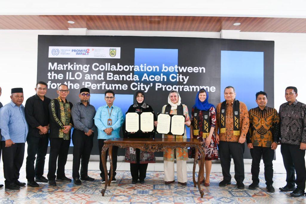The International Labour Organization and the Banda Aceh City Government have signed a Memorandum of Understanding to strengthen the micro, small and medium enterprises ecosystem and support the Perfume City Programme